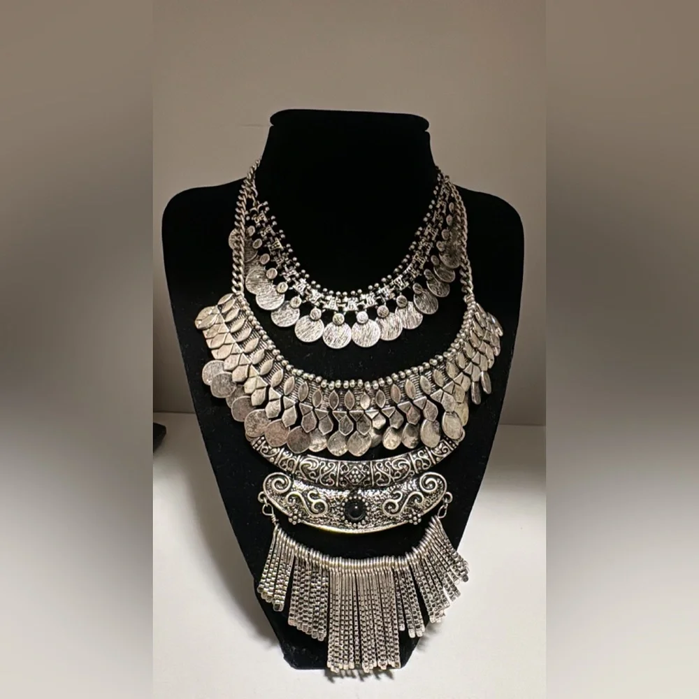 Boho layered Silver Statement Necklace - Picture 6 of 8